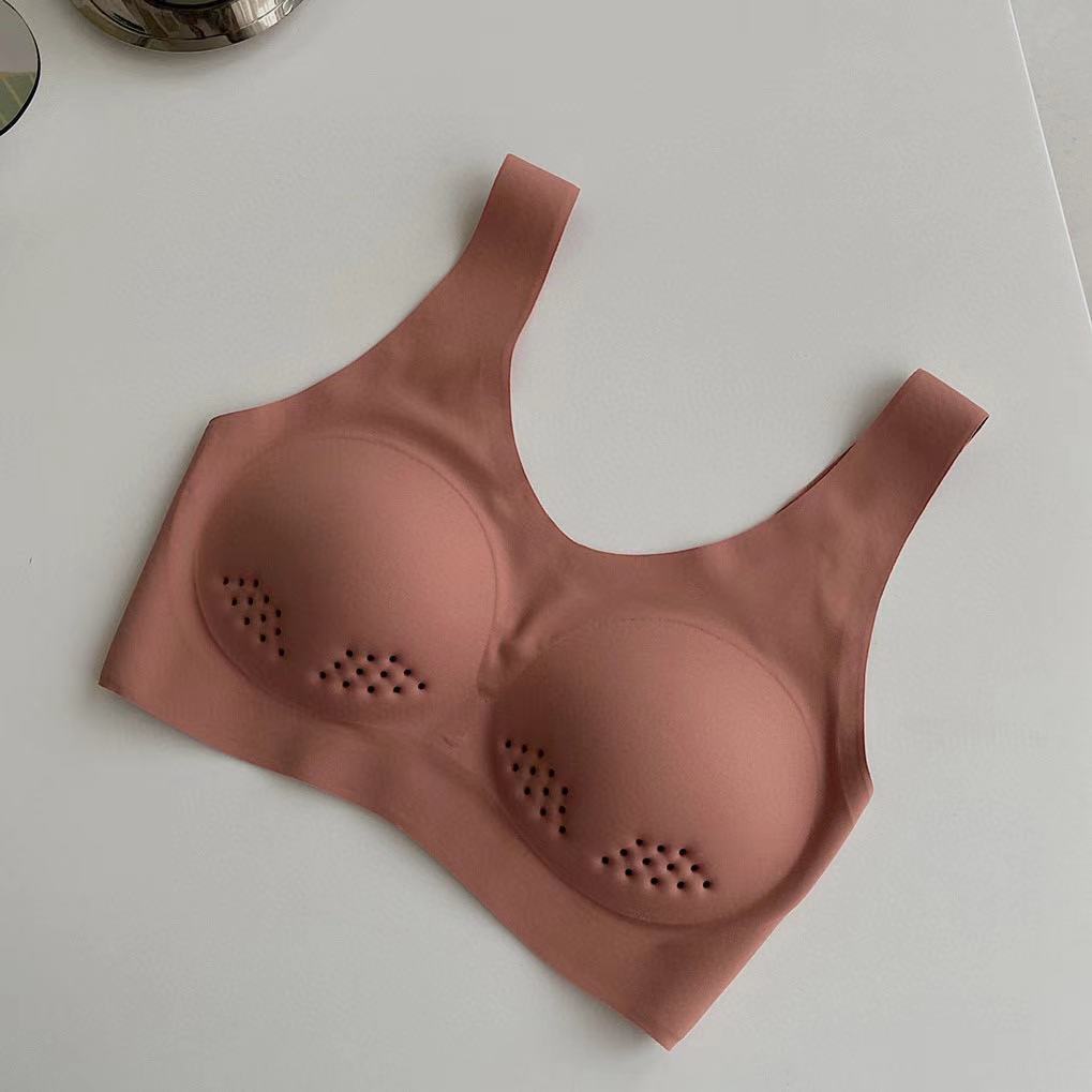 woman  basic bra